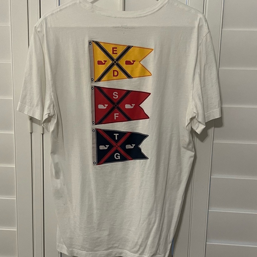 Flag tee